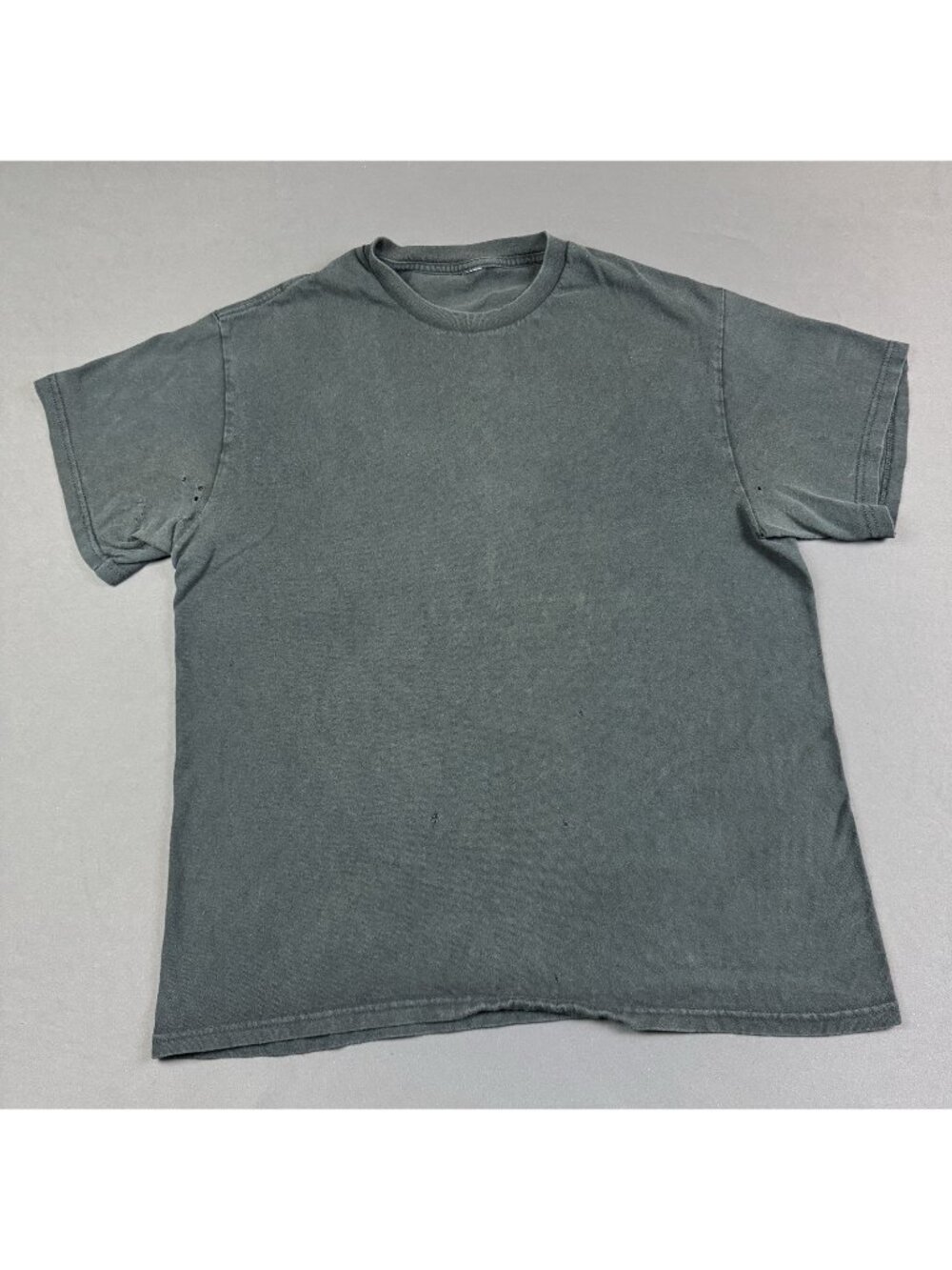 Rare Vintage Y2K Sun Fade Blank Black Tee Thrashed Punk Skate Streetwear Hype